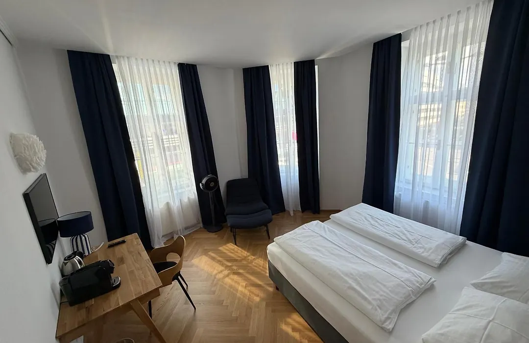 Kolbeck Rooms-1