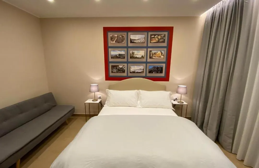 Mdc Luxury Rooms Naples-1