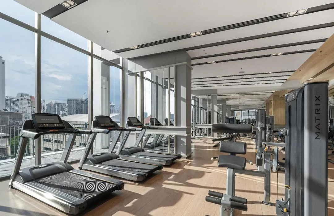Oakwood Suites Bangkok-1