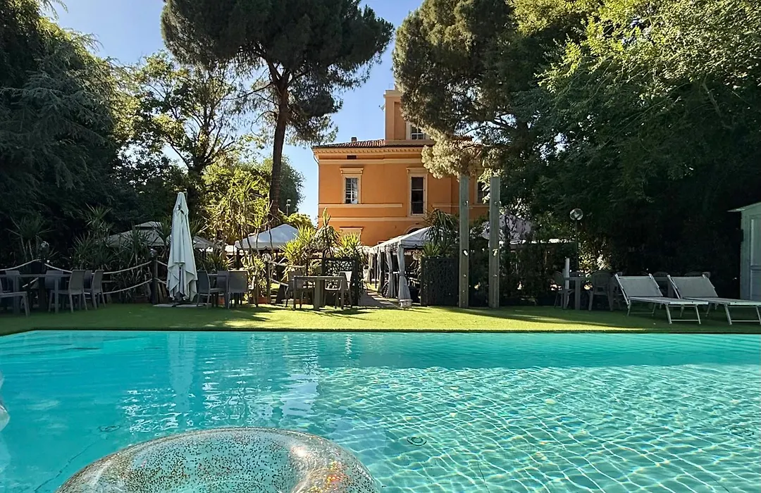 Villa Meraville Guest House-1