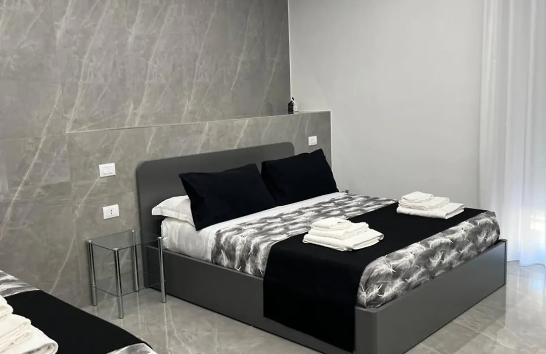 White Elegance Luxury B&B Caserta-1