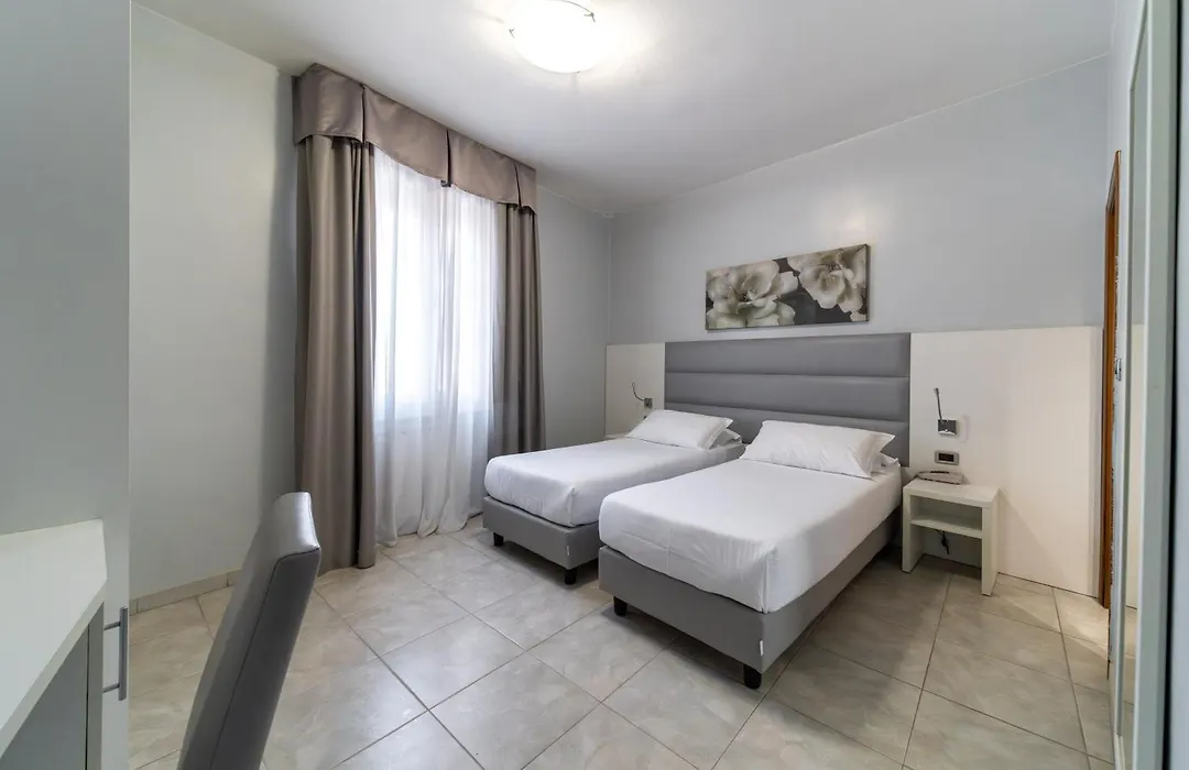 Hotel University-1