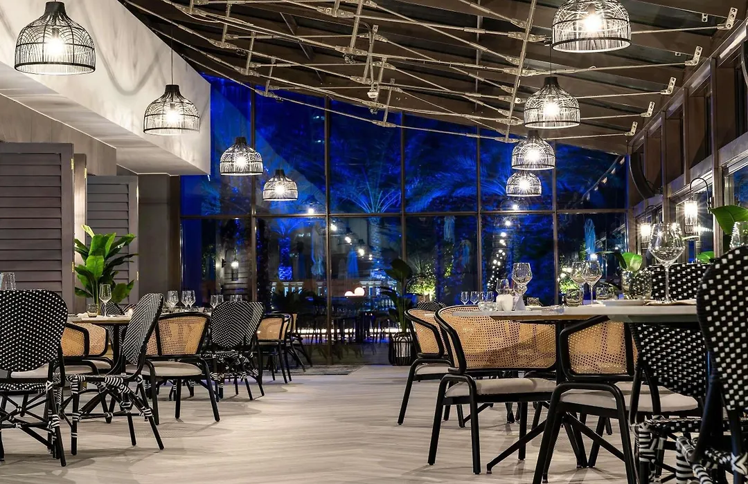 Sofitel Dubai Jumeirah Beach-1