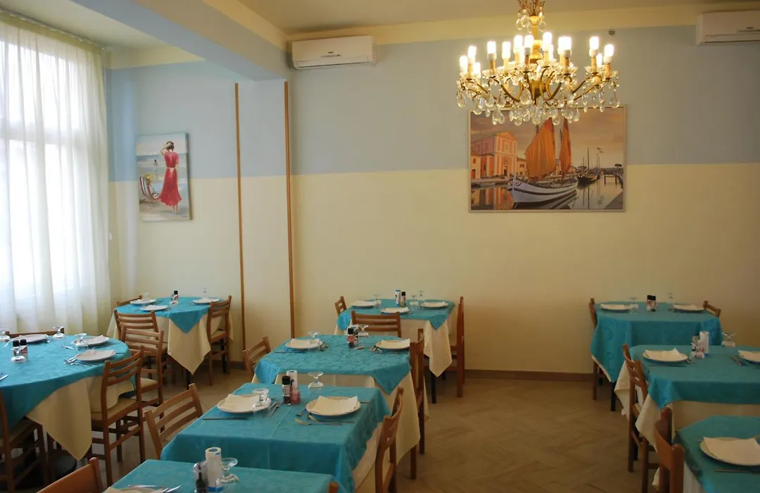 Hotel Moja-1