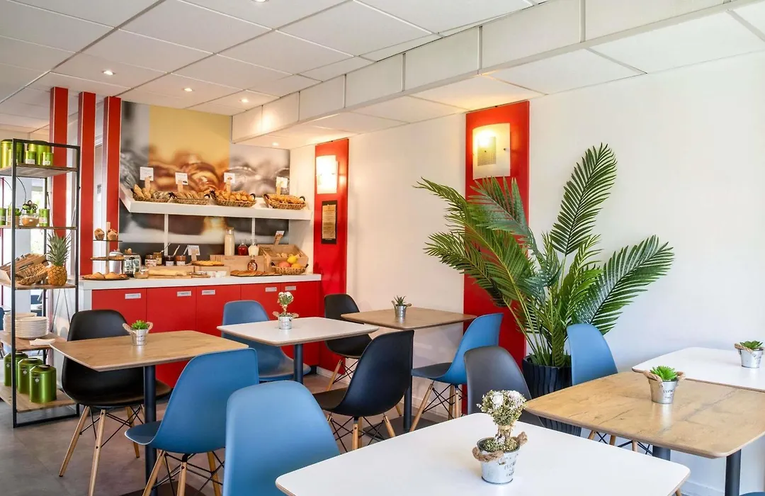 Ibis Cannes Plage La Bocca-1