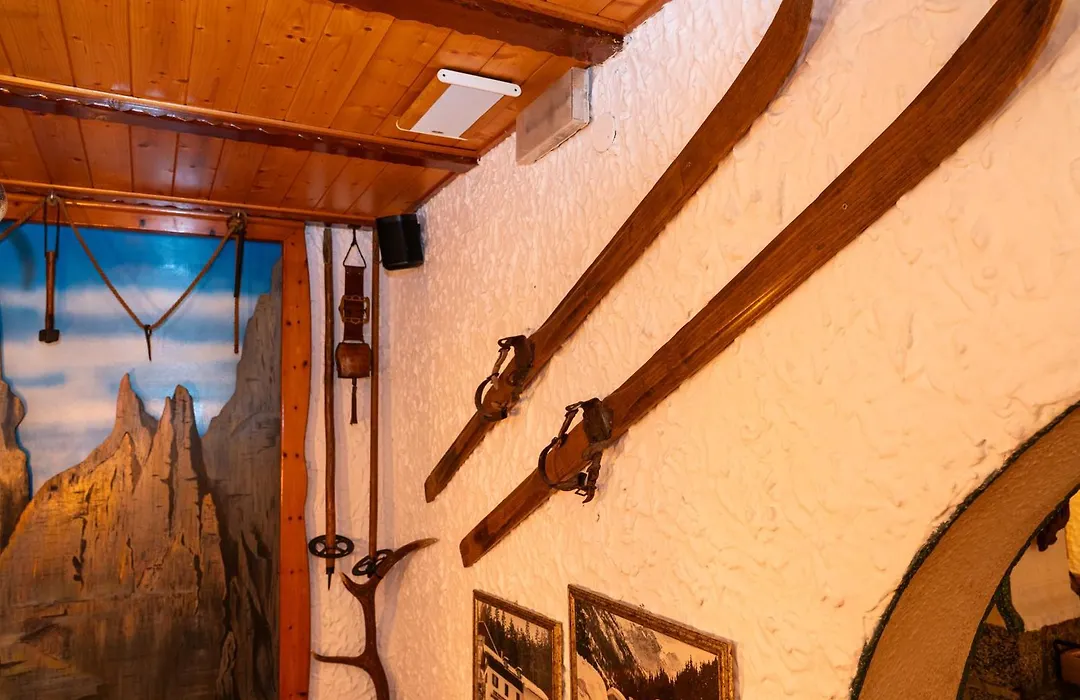 Hotel Garnì La Montanara-1