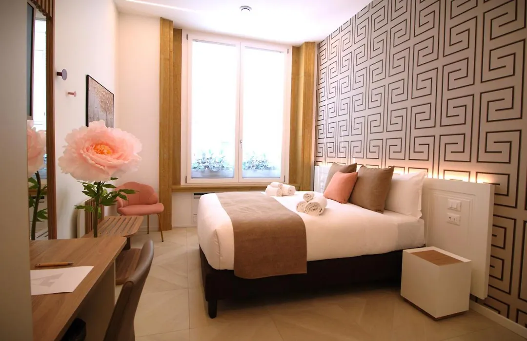 Charme Flower Rooms-1