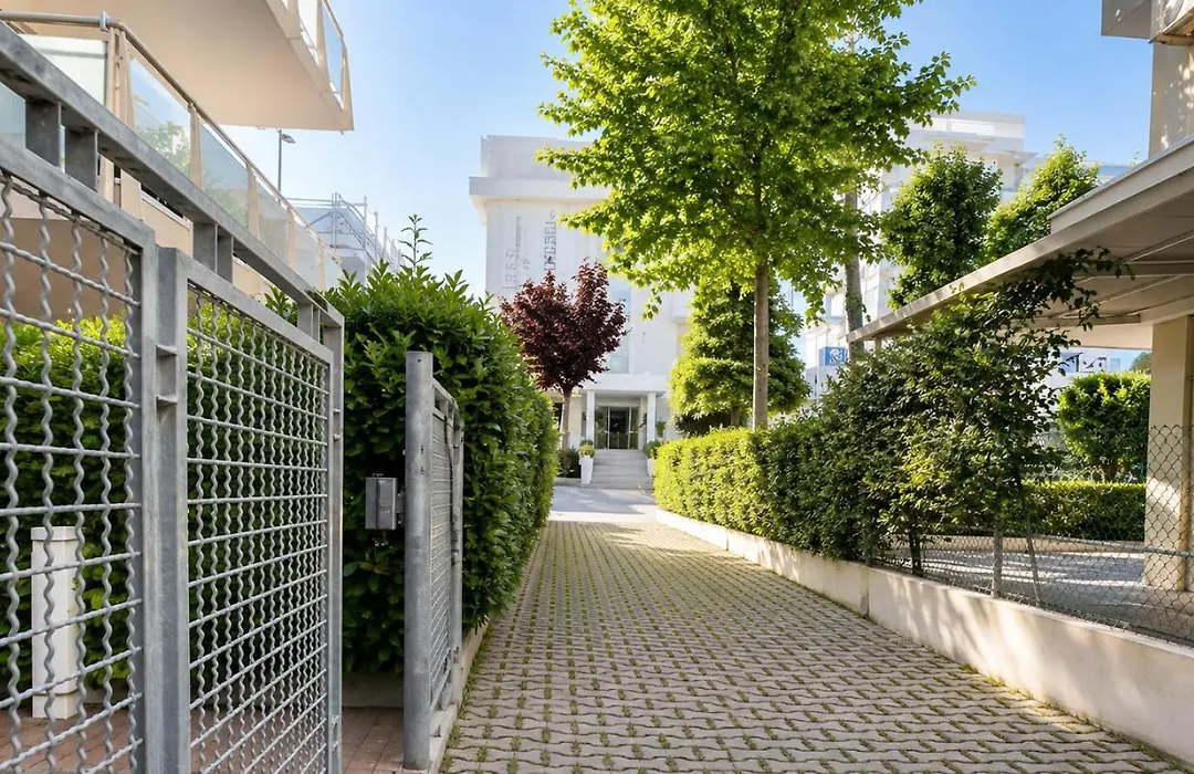 Family Hotel Antibes -50m dal mare --1