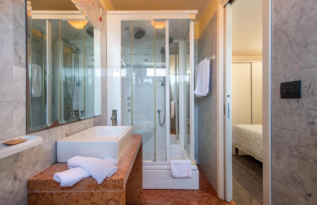 Hotel Consuelo-1