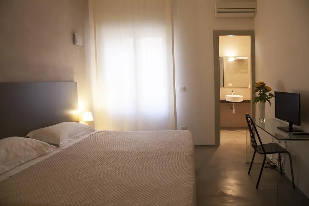 Rosalmar B&B-1