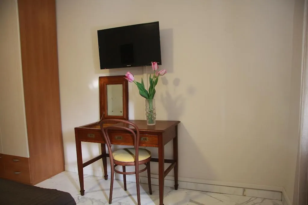 La Casa sui Tetti B&b-1