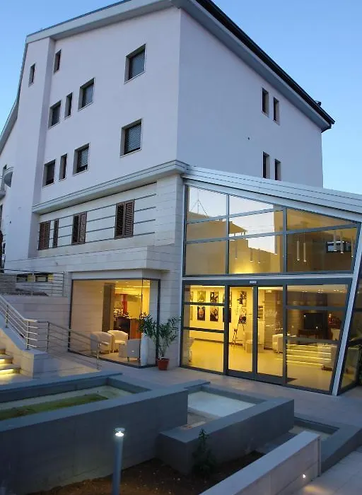 Hotel Corona-1