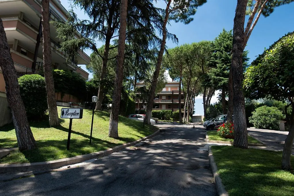Park Hotel Blanc Et Noir-1