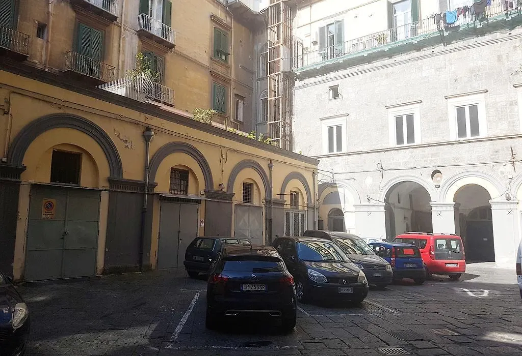 Royal Dante-1