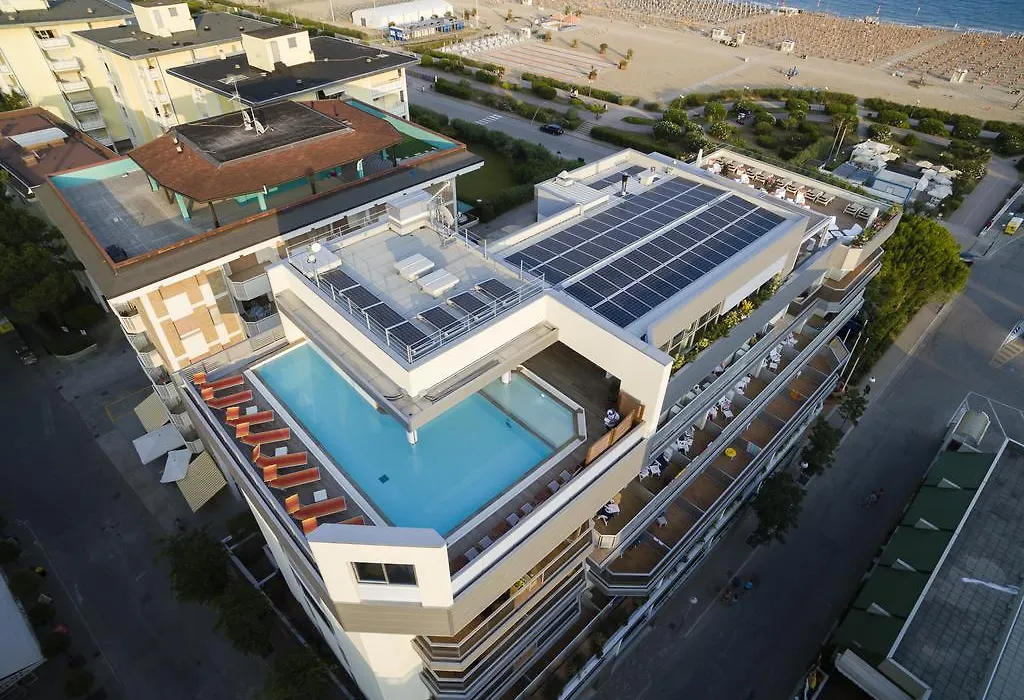 Hotel Ambassador-1