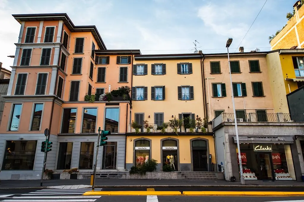 Vip Bergamo Apartments-1