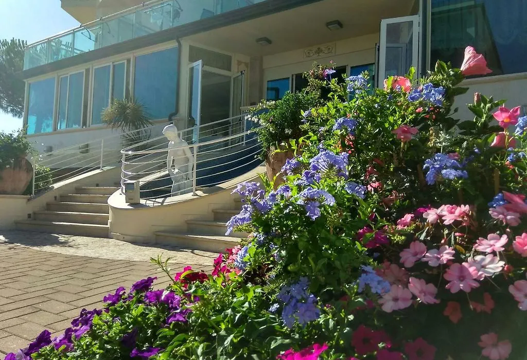 Hotel Lady Mary-1