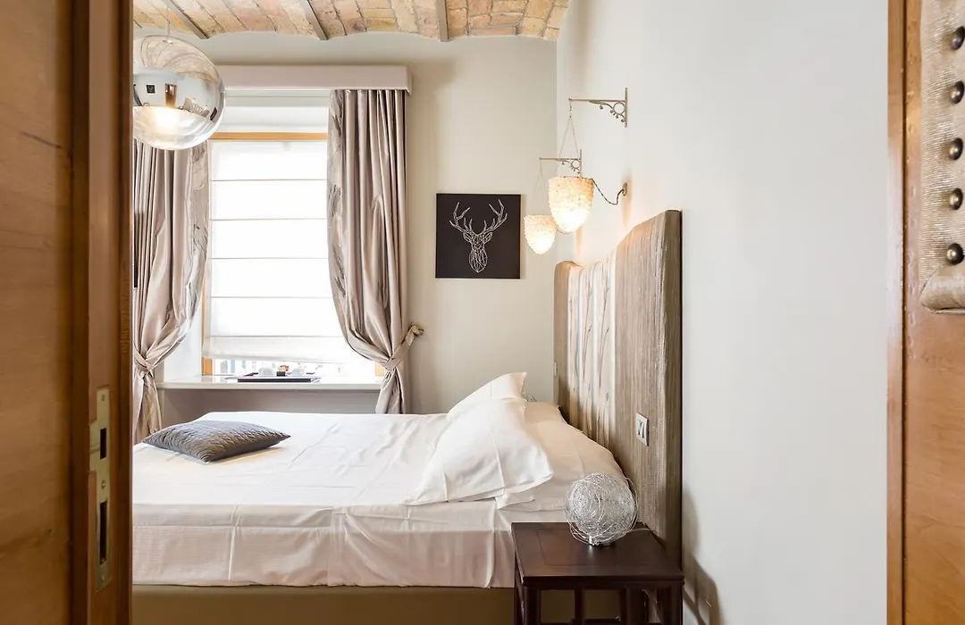 Rooms Roma - Monti-1