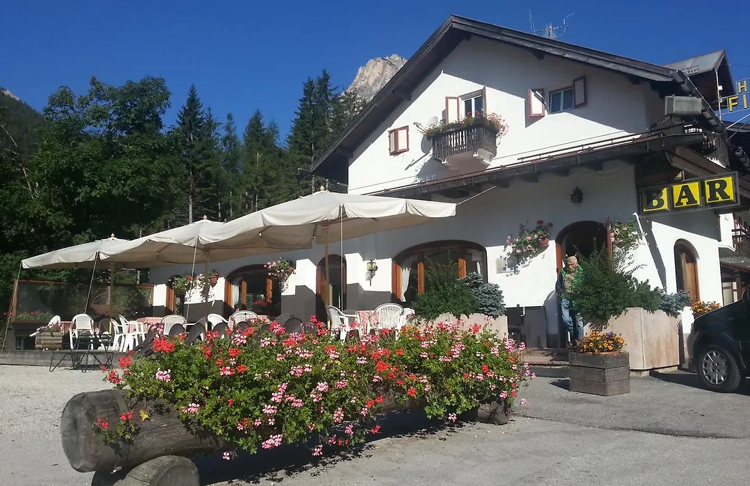 Hotel Fiames-1