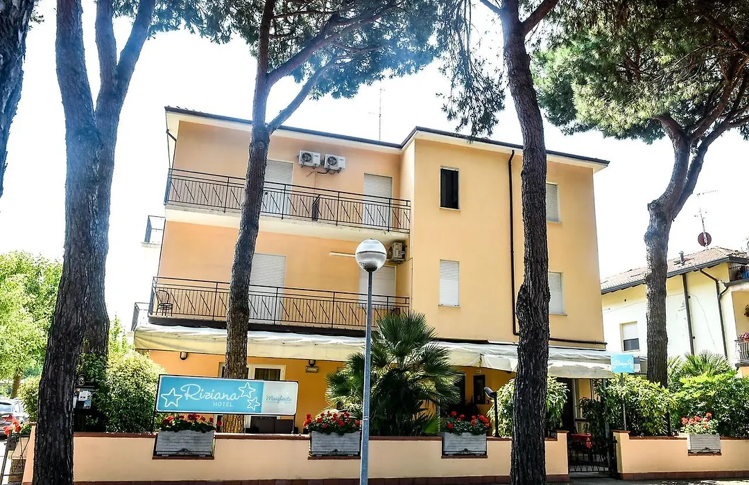 Hotel Riziana-1