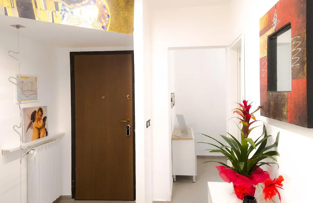 Ricci Home-1