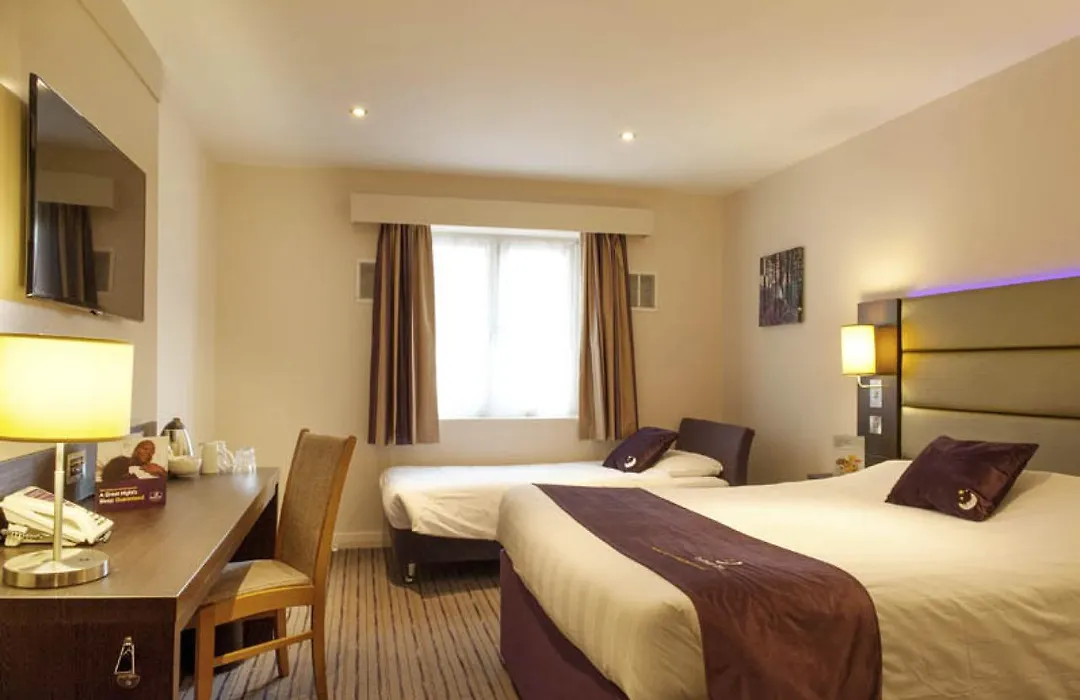 Premier Inn London Brixton-1
