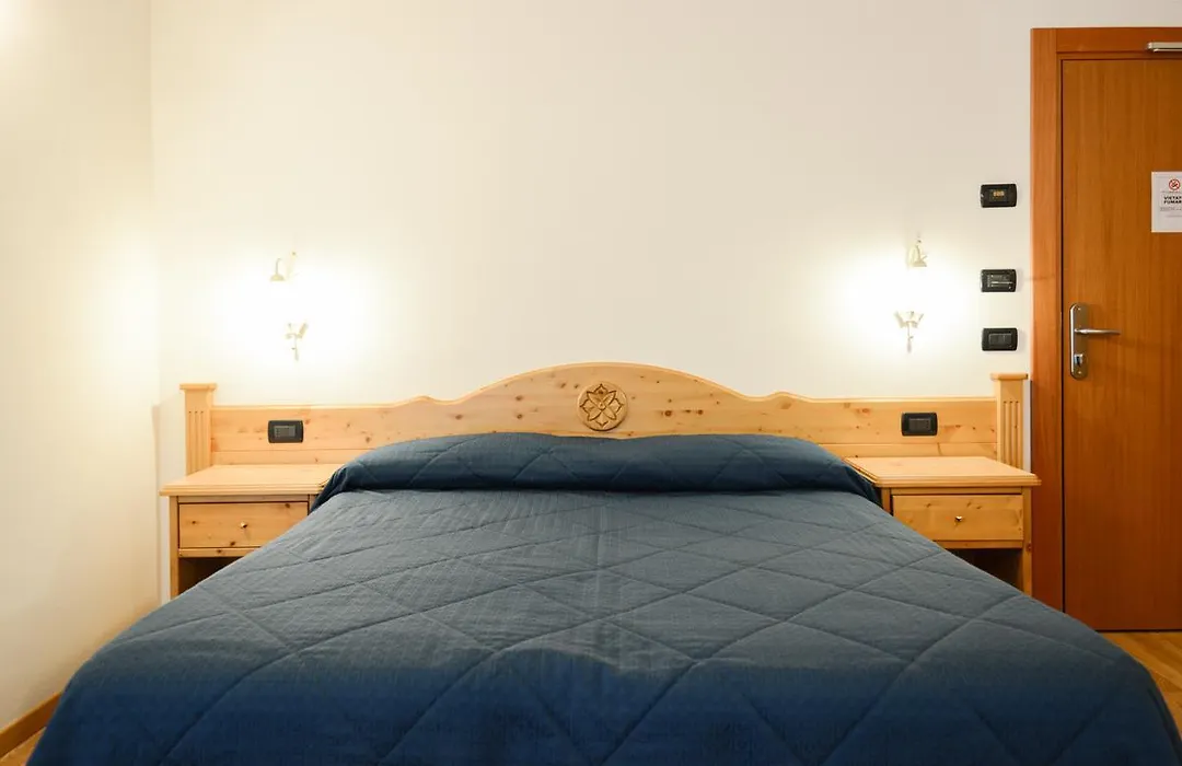 Hotel Abete Bianco-1