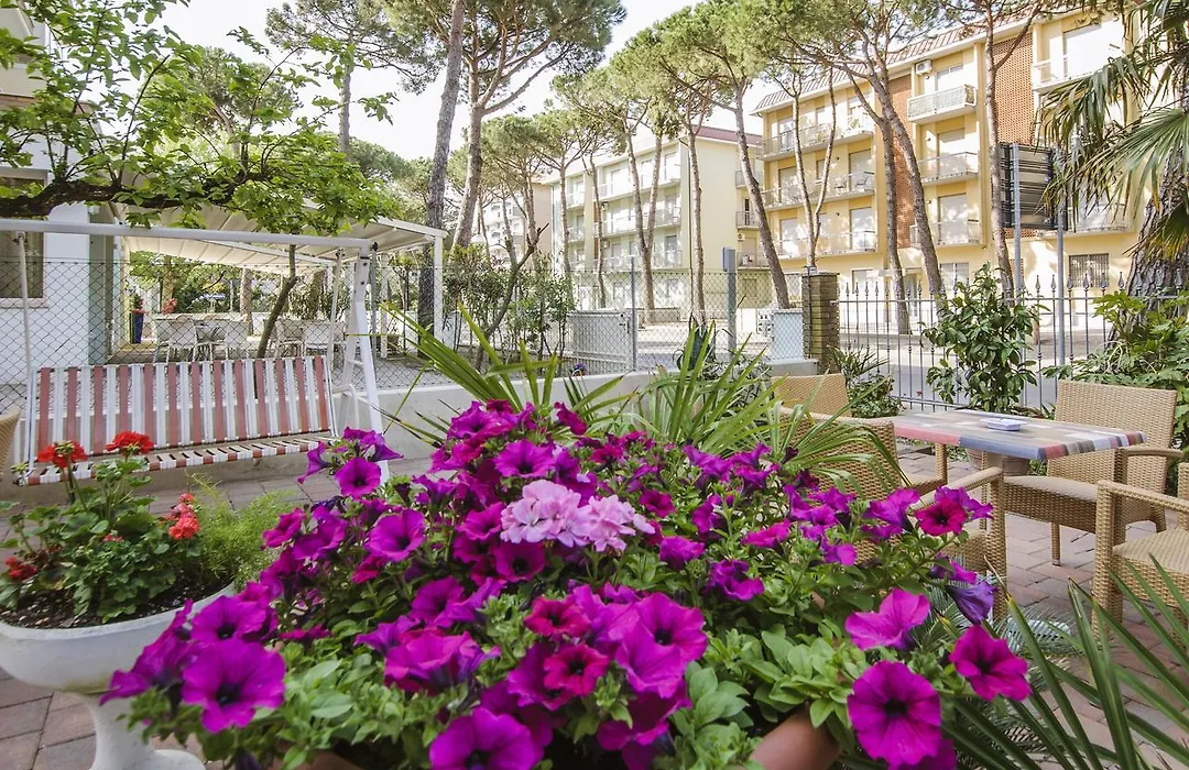Hotel Edelweiss-1