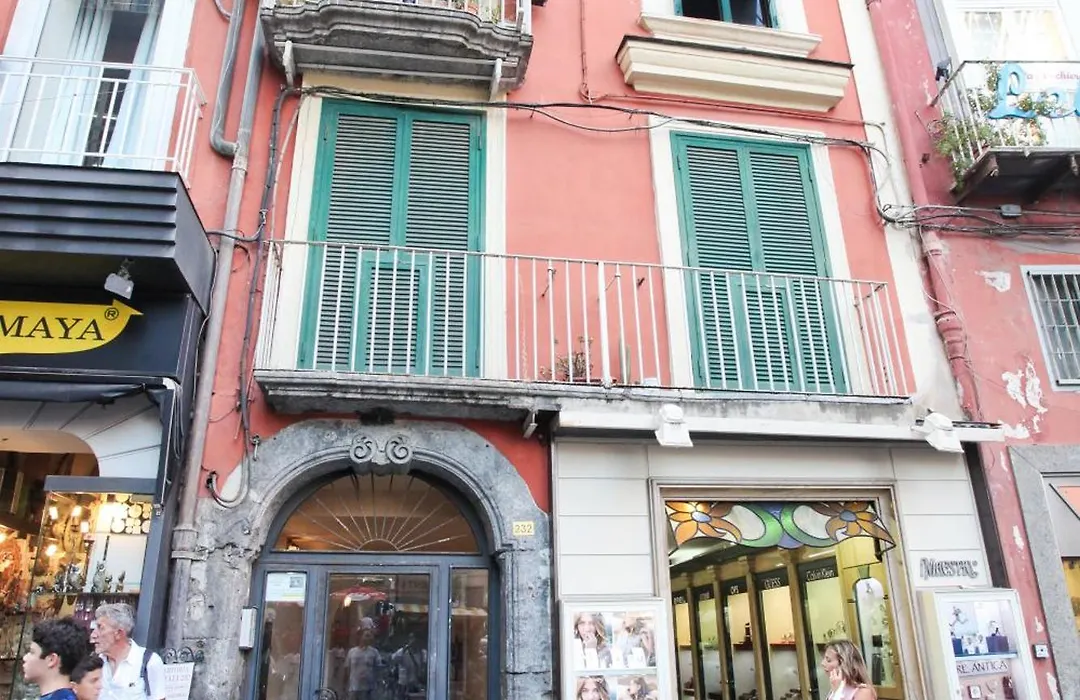 B&B Napolì 2-1