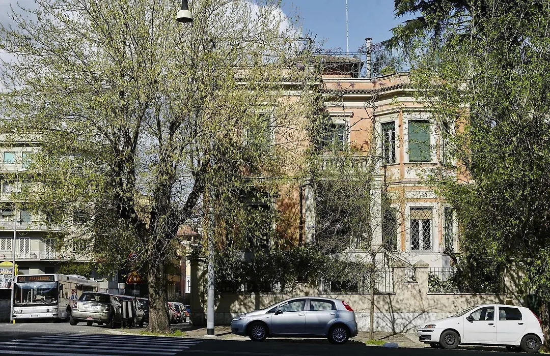 21 Aprile House-1