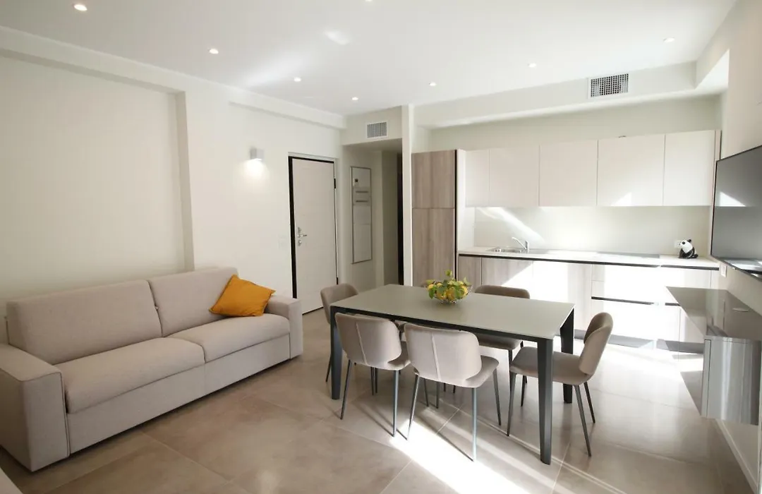 Casa Vacanze Residence Ideale Suites And Apartments-1