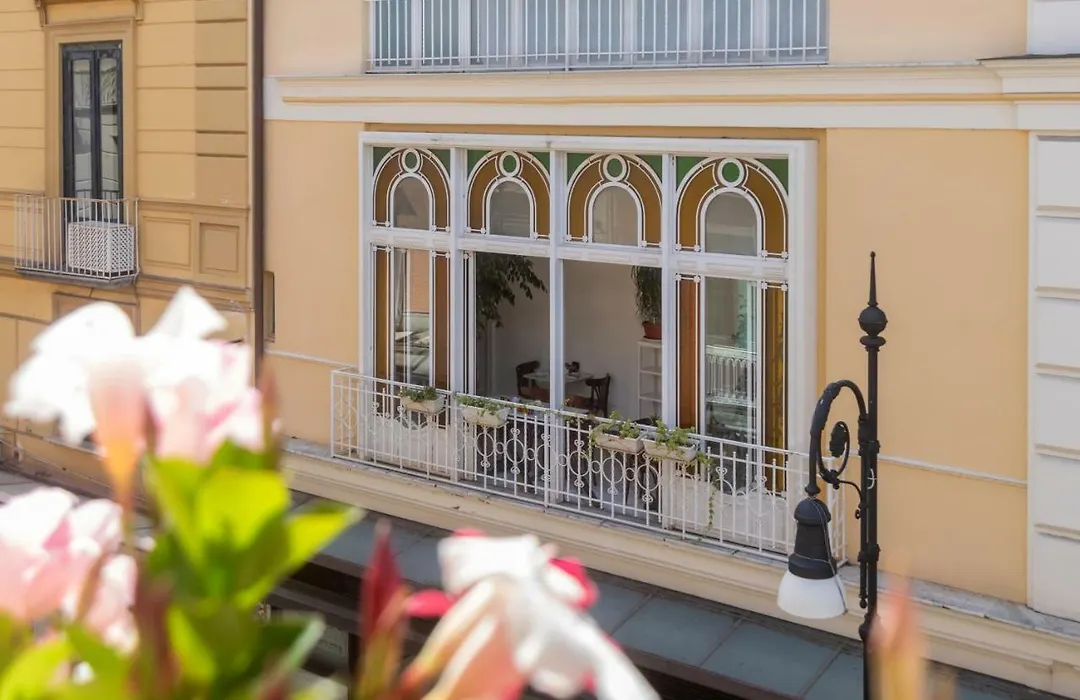 Palazzo Starace-1