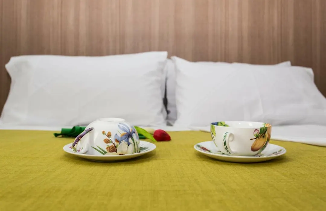Le Affacciate Bruzie Home Guest House-1