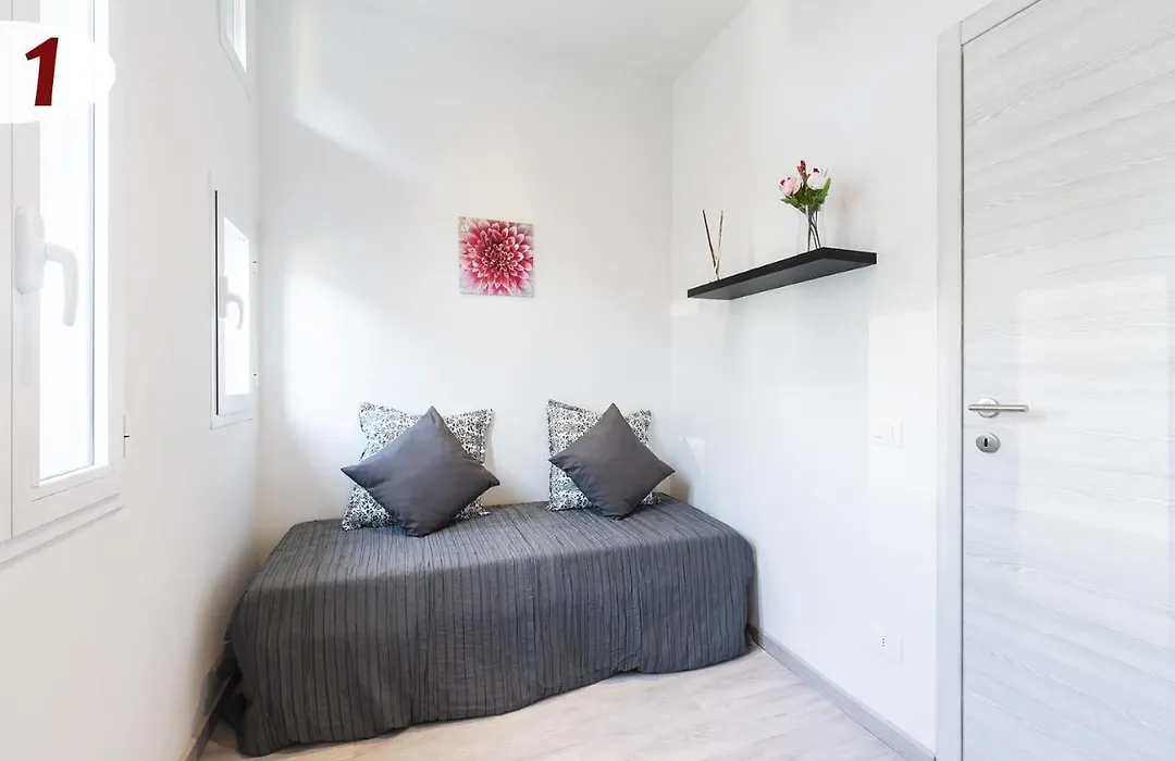 Domy'S Guest House-1