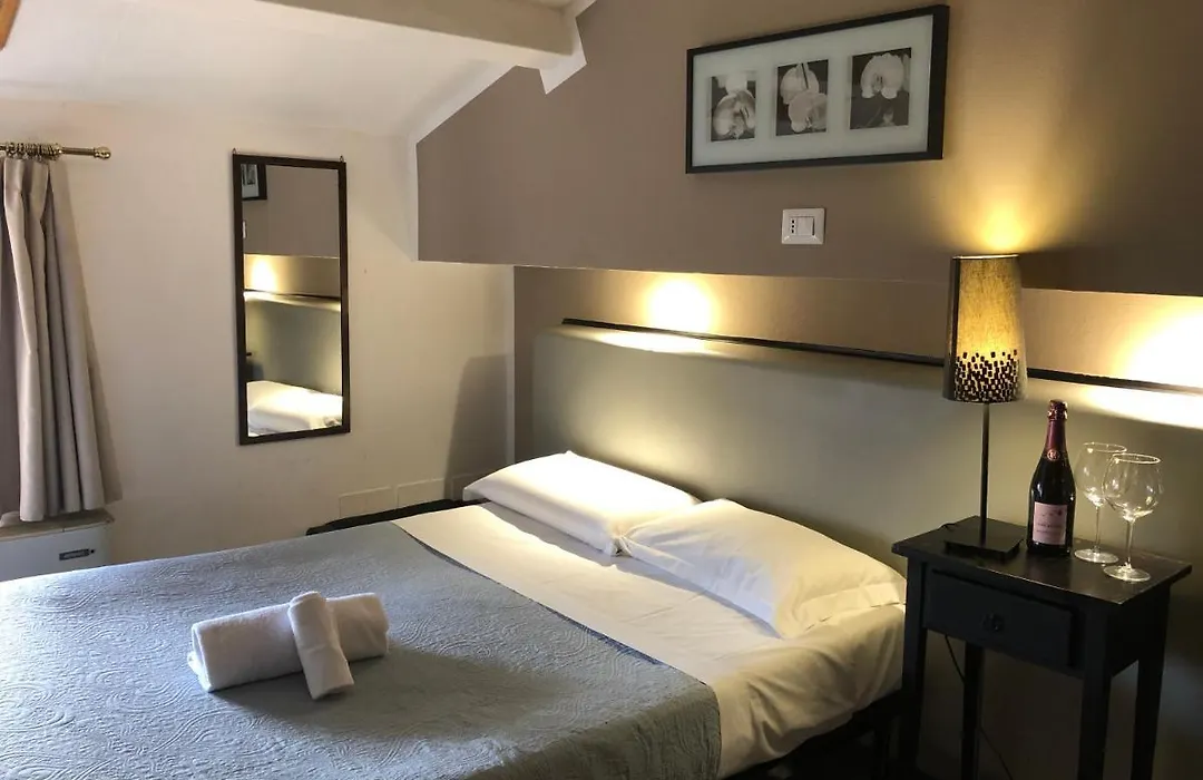 Hotel Casale dei Massimi-1