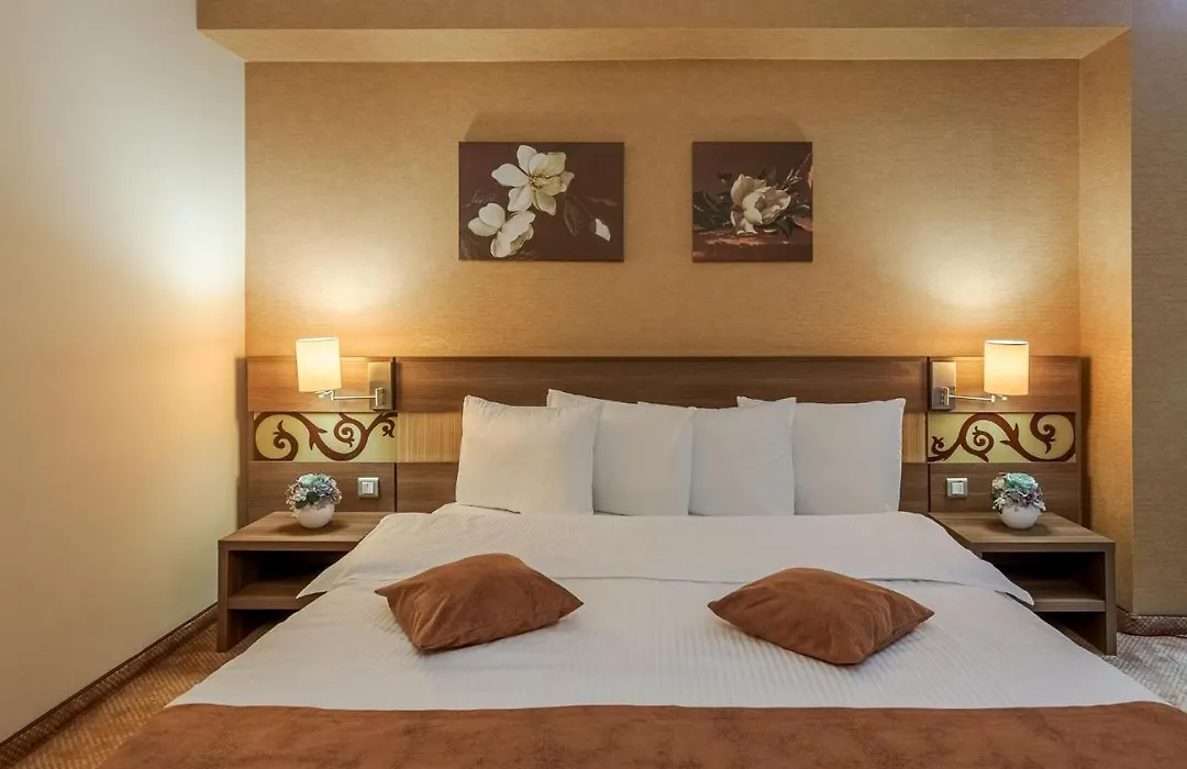 Rin Grand Hotel-1