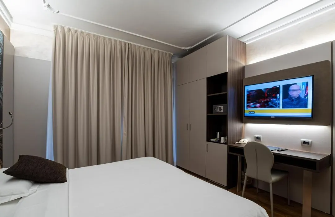 Hotel Mythos-1