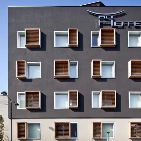 Nu Hotel-2