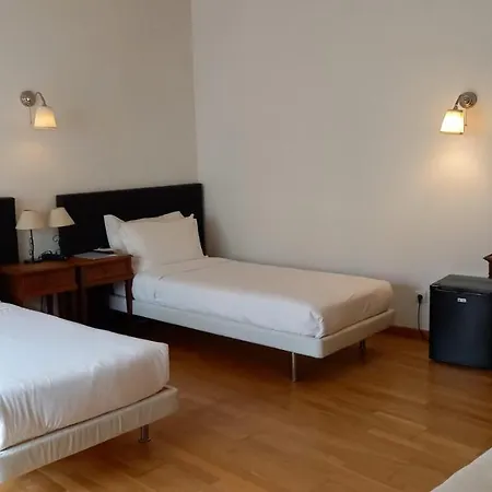 Fado Bed & Breakfast - Santos-2