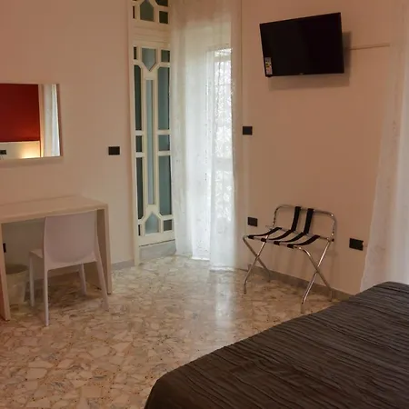 B&B Piazza Madonnina-3