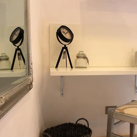 Maestrale Charme Rooms-2