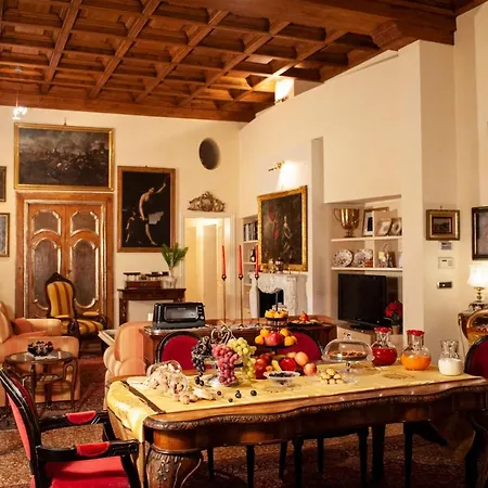 Gran Suite Piazza Maggiore - T&T communications-3