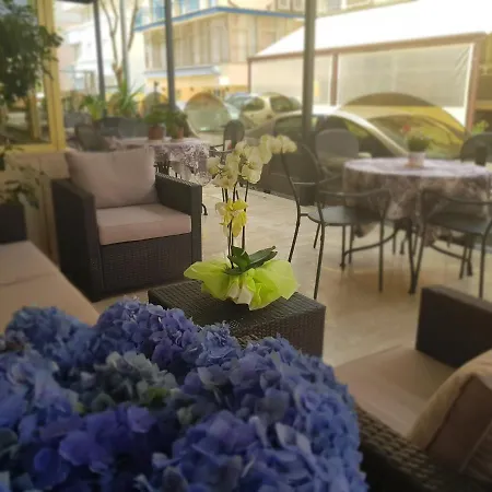 Hotel Romantica-2