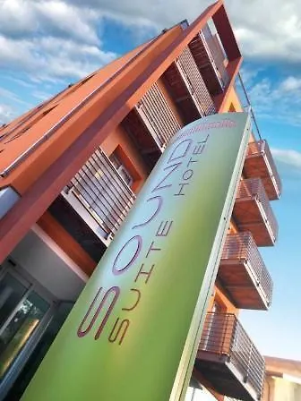 Sound Suite Hotel-3