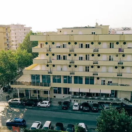 Hotel Beverly-2