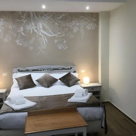Cavaliere Suite & Rooms-3