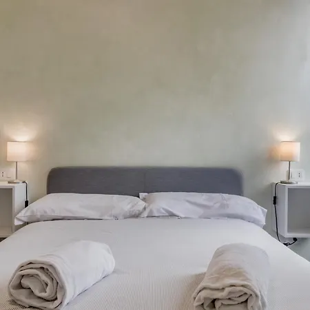 Roma House Piramide-3