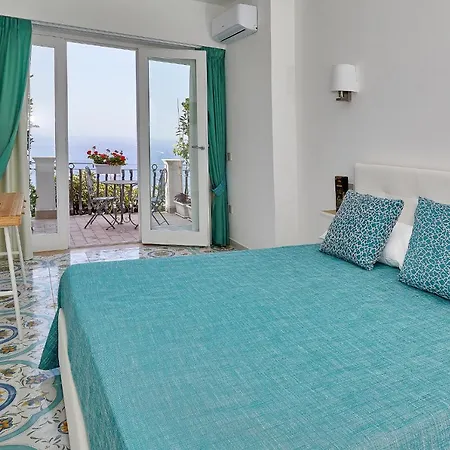 Malafemmena Guest House-3
