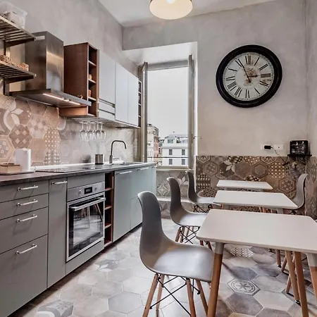 Roma House Piramide-2