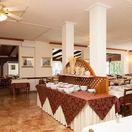 Hotel Arborea-2